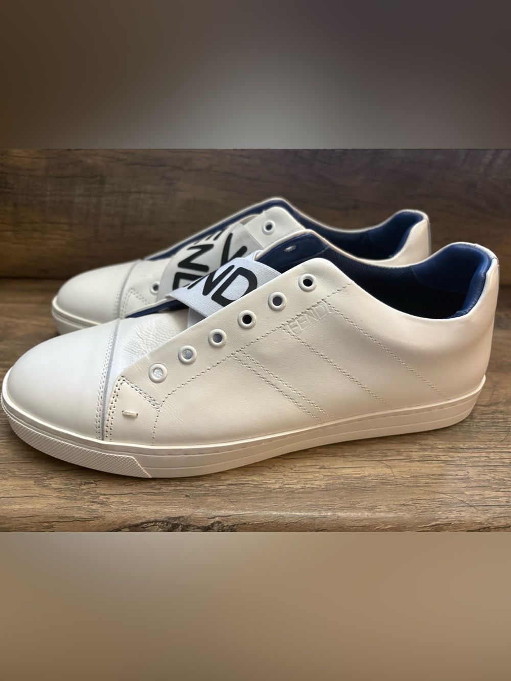 Fendi White Leather Low-Top Sneakers with Black Logo Strap - Picture 4 of 7